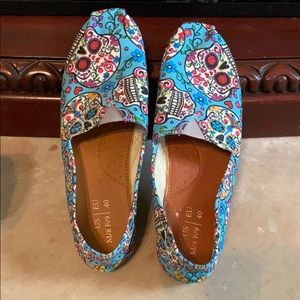 Sugar Skull Slip-Ons Size 9